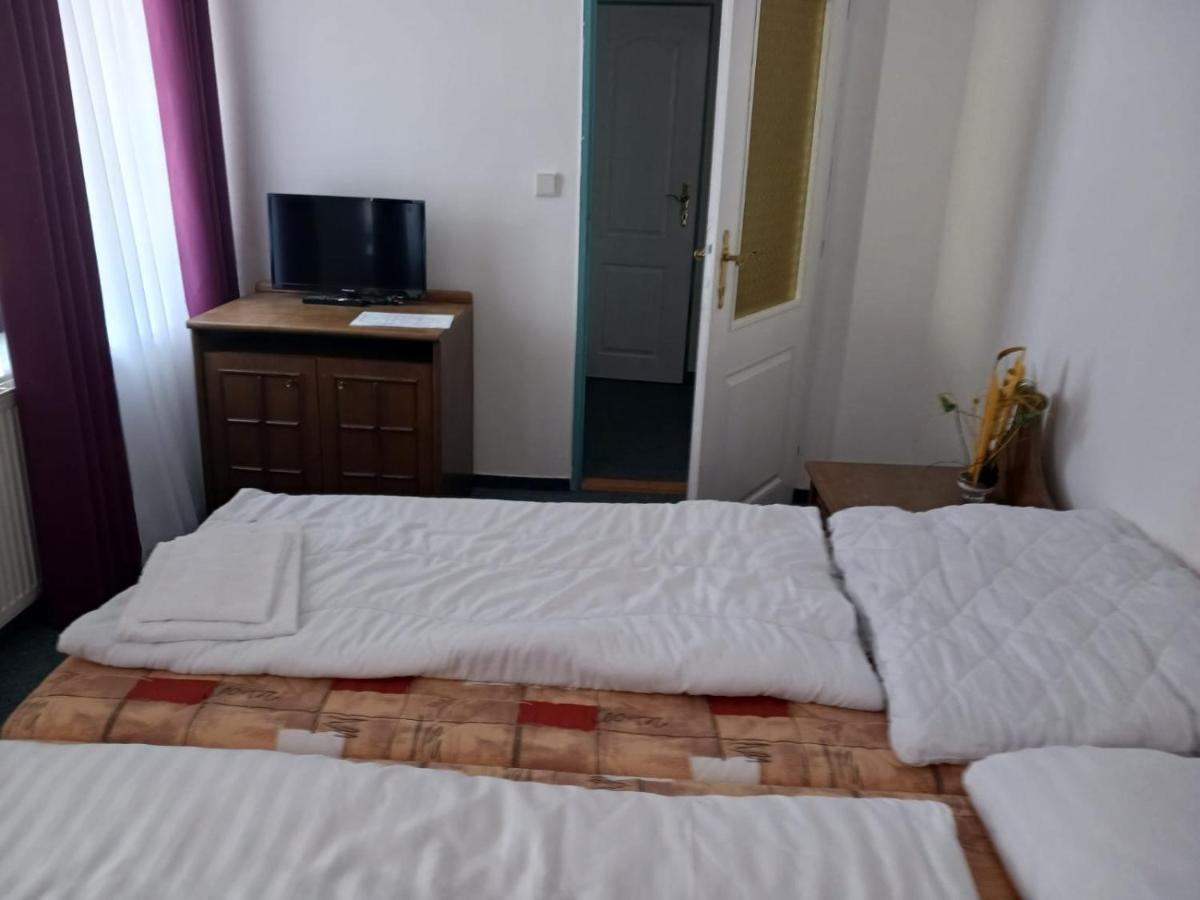 Hotel Kilian 1 Loučovice Dış mekan fotoğraf